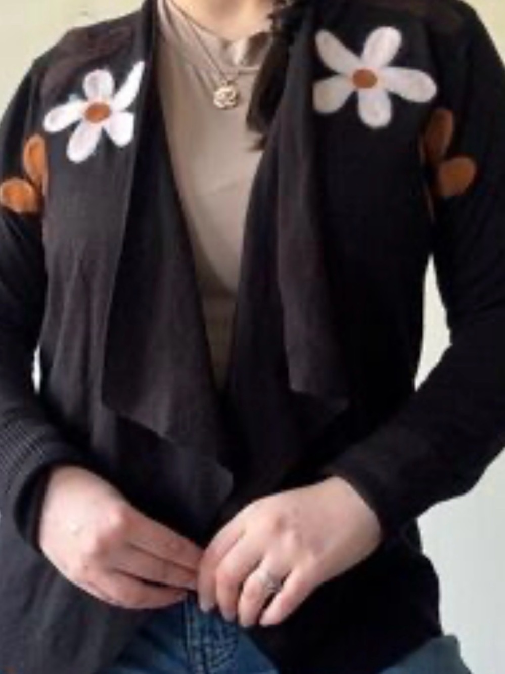 Black Open-Front Cardigan with White Daisy Appliqué